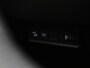 Jeep Avenger 54kWh 1st Edition | Elektr. bed. achterklep | Climate Control / ECC | Licht metalen velgen 18 inch | Cruise control Adaptive | Navigatie | Half lederen bekleding | Stoelverwarming | LED koplampen | Park Distance Control voor en achter | Achteruitrijcamera |
