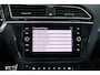 Volkswagen Tiguan 2.0 TSI 4Motion R-Line Panorama / Opendak / ACC / Navigatie / Lane / Frontassist