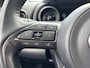 Toyota Yaris 1.5 Hybrid Executive Bi-tone edition Navigatie, Dodehoekdetectie, HUD, Parkeersensoren voor + achter, LED, Smart Key, Adaptieve cruise control