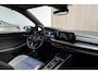 Volkswagen Golf 2.0 TSI R 4Motion - AKRAPOVIC - HEAD UP - DRIFT MODUS - HARMAN KARDON - PANORAMADAK