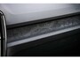 Volvo EX40 Single Motor Extended Range Plus Black Ed. 82 kWh | SOH 100% | Adaptieve Cruise Control | Harman Kardon Audio | Stoel-/Stuurverwarming | 360 Parkeercamera | Dodehoek Detectie | Pixel LED | Elektr. Verst. Stoelen + Geheugen | Donker Getint Glas | Warmtepomp |