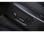 Volvo EX40 Single Motor Extended Range Plus Black Ed. 82 kWh | SOH 100% | Adaptieve Cruise Control | Harman Kardon Audio | Stoel-/Stuurverwarming | 360 Parkeercamera | Dodehoek Detectie | Pixel LED | Elektr. Verst. Stoelen + Geheugen | Donker Getint Glas | Warmtepomp |