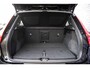 Volvo EX40 Single Motor Extended Range Plus Black Ed. 82 kWh | SOH 100% | Adaptieve Cruise Control | Harman Kardon Audio | Stoel-/Stuurverwarming | 360 Parkeercamera | Dodehoek Detectie | Pixel LED | Elektr. Verst. Stoelen + Geheugen | Donker Getint Glas | Warmtepomp |