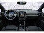 Volvo EX40 Single Motor Extended Range Plus Black Ed. 82 kWh | SOH 100% | Adaptieve Cruise Control | Harman Kardon Audio | Stoel-/Stuurverwarming | 360 Parkeercamera | Dodehoek Detectie | Pixel LED | Elektr. Verst. Stoelen + Geheugen | Donker Getint Glas | Warmtepomp |