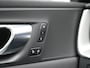 Volvo XC60 T6 AWD R-Design LONG RANGE PHEV 350pk Dealer O.H. | Panodak | Camera | Sportstoelen Memory & Verwarmd | Stuur Verwarmd | Google Assistent | Keyless | Cruise Control | Apple Carplay | DAB | Plug In Hybrid |