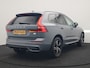 Volvo XC60 T6 AWD R-Design LONG RANGE PHEV 350pk Dealer O.H. | Panodak | Camera | Sportstoelen Memory & Verwarmd | Stuur Verwarmd | Google Assistent | Keyless | Cruise Control | Apple Carplay | DAB | Plug In Hybrid |