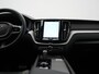 Volvo XC60 T6 AWD R-Design LONG RANGE PHEV 350pk Dealer O.H. | Panodak | Camera | Sportstoelen Memory & Verwarmd | Stuur Verwarmd | Google Assistent | Keyless | Cruise Control | Apple Carplay | DAB | Plug In Hybrid |