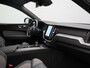 Volvo XC60 T6 AWD R-Design LONG RANGE PHEV 350pk Dealer O.H. | Panodak | Camera | Sportstoelen Memory & Verwarmd | Stuur Verwarmd | Google Assistent | Keyless | Cruise Control | Apple Carplay | DAB | Plug In Hybrid |