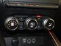 Renault Clio 1.0 TCe Intens | Apple Carplay/Android | cruise control | electronic climate control | lederen/stof bekleding | LED koplampen | lichtmetalen velgen 16" |