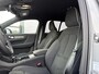 Volvo EX40 Single Motor Extended Range Plus Black Ed. 82 kWh | Warmtepomp | Pixel LED Koplampen | Harman Kardon Audio | 360 Graden Camera | Navigatie Google Maps | Cruise Control Adaptief | BLIS | Stoelverwarming | Lichtmetalen Velgen 20 inch