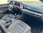 Volkswagen Golf 1.5 TSI Highline Business R | Met o.a. stoelverwarming, cruise control, climate control, panoramadak en PDC!