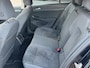 Volkswagen Golf 1.5 TSI Highline Business R | Met o.a. stoelverwarming, cruise control, climate control, panoramadak en PDC!