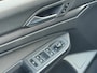 Volkswagen Golf 1.5 TSI Highline Business R | Met o.a. stoelverwarming, cruise control, climate control, panoramadak en PDC!