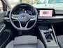 Volkswagen Golf 1.5 TSI Highline Business R | Met o.a. stoelverwarming, cruise control, climate control, panoramadak en PDC!