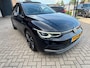 Volkswagen Golf 1.5 TSI Highline Business R | Met o.a. stoelverwarming, cruise control, climate control, panoramadak en PDC!