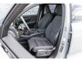 Volvo EX40 Single Motor Extended Range Plus Black Ed. 82 kWh | Adaptieve Cruise Control | Harman Kardon Audio | Stoel-/Stuurverwarming | Parkeercamera | Dodehoek Detectie | Pixel LED | Elektr. Verst. Stoelen + Geheugen | Donker Getint Glas | Warmtepomp |