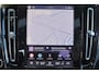 Volvo XC40 B3 Core - IntelliSafe Assist & Surround - Parkeercamera achter - Parkeersensoren voor & achter - Elektr. bedienb. voorstoelen met geheugen links - Draadloze tel. lader - Extra getint glas - 18' LMV
