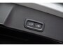 Volvo EX40 Single Motor Extended Range Plus Black Ed. 82 kWh | Adaptieve Cruise Control | Harman Kardon Audio | Stoel-/Stuurverwarming | Parkeercamera | Dodehoek Detectie | Pixel LED | Elektr. Verst. Stoelen + Geheugen | Donker Getint Glas | Warmtepomp |