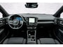 Volvo EX40 Single Motor Extended Range Plus Black Ed. 82 kWh | Adaptieve Cruise Control | Harman Kardon Audio | Stoel-/Stuurverwarming | Parkeercamera | Dodehoek Detectie | Pixel LED | Elektr. Verst. Stoelen + Geheugen | Donker Getint Glas | Warmtepomp |