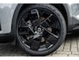 Volvo EX40 Single Motor Extended Range Plus Black Ed. 82 kWh | Adaptieve Cruise Control | Harman Kardon Audio | Stoel-/Stuurverwarming | Parkeercamera | Dodehoek Detectie | Pixel LED | Elektr. Verst. Stoelen + Geheugen | Donker Getint Glas | Warmtepomp |