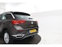 Volkswagen T-Roc 1.5 TSI Style Automaat, Apple carplay, Trekhaak
