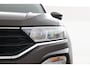 Volkswagen T-Roc 1.5 TSI Style Automaat, Apple carplay, Trekhaak