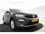 Volkswagen T-Roc 1.5 TSI Style Automaat, Apple carplay, Trekhaak