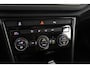 Volkswagen T-Roc 1.5 TSI Style Automaat, Apple carplay, Trekhaak