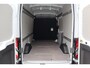 Ford E-Transit 350 L2H3 TREND 68KWH 3-PERS STOELVERW. P-SENSOREN ALL-SEASON 4-JAAR/100.000KM FABR.GARANTIE