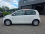 Volkswagen Up! 1.0 BMT move up! | Met o.a. bluetooth telefoonvoorbereiding, airco en dimlichten a/t!