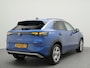 Volkswagen T-Roc 1.5 116 PK eTsi Life First Edition | Trekhaak | Achteruitrijcamera | Stuur & Stoelverwarming |