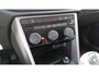 Volkswagen T-Roc 1.0 TSI Life | Multimedia | 17" velgen | Privacy Glass | App Connect |