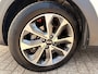 Kia Stonic 1.0T 120pk Dynamic PlusLine Automaat I Climate control | Navigatie | Camera | 17" Lm-velgen | Apple / Android | Cruise control