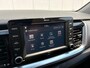 Kia Stonic 1.0T 120pk Dynamic PlusLine Automaat I Climate control | Navigatie | Camera | 17" Lm-velgen | Apple / Android | Cruise control