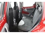 Toyota Aygo 1.0-12V Aspiration Red Navigator | 5-deurs | Airco | Navigatie |