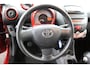 Toyota Aygo 1.0-12V Aspiration Red Navigator | 5-deurs | Airco | Navigatie |