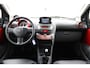 Toyota Aygo 1.0-12V Aspiration Red Navigator | 5-deurs | Airco | Navigatie |