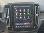 Volvo EX40 Single Motor Extended Range Plus Black Ed. 82 kWh | Adaptieve Cruise Control | Harman Kardon Audio | Stoel-/Stuurverwarming | 360 Parkeercamera | Dodehoek Detectie | Pixel LED | Elektr. Verst. Stoelen + Geheugen | Donker Getint Glas | Warmtepomp |