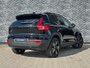 Volvo EX40 Single Motor Extended Range Plus Black Ed. 82 kWh | Adaptieve Cruise Control | Harman Kardon Audio | Stoel-/Stuurverwarming | 360 Parkeercamera | Dodehoek Detectie | Pixel LED | Elektr. Verst. Stoelen + Geheugen | Donker Getint Glas | Warmtepomp |