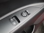 Kia Stonic 1.0 T-GDi MHEV DynamicLine | Trekhaak | Parkeercamera | Cruise Control | Airco | P.Sensoren achter