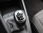 Kia Stonic 1.0 T-GDi MHEV DynamicLine | Trekhaak | Parkeercamera | Cruise Control | Airco | P.Sensoren achter