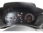 Suzuki Swift 1.2-83 pk MHEV Select Smart-Hybrid 5drs. Zeer betrouwbare en luxe wagen ! Slechts 15.000km ! Cruise Cntrl, LED verl., Airco, Navigatie, Stoelverwarm., Camera, Keyless entry & start, LM wielen, Metallic lak, Side- en lane assist etc.