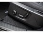 Volvo EX40 Single Motor Extended Range Plus Black Ed. 82 kWh | Adaptieve Cruise Control | Harman Kardon Audio | Stoel-/Stuurverwarming | 360 Parkeercamera | Dodehoek Detectie | Pixel LED | Elektr. Verst. Stoelen + Geheugen | Donker Getint Glas | Warmtepomp |