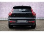 Volvo EX40 Single Motor Extended Range Plus Black Ed. 82 kWh | Adaptieve Cruise Control | Harman Kardon Audio | Stoel-/Stuurverwarming | 360 Parkeercamera | Dodehoek Detectie | Pixel LED | Elektr. Verst. Stoelen + Geheugen | Donker Getint Glas | Warmtepomp |
