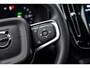 Volvo EX40 Single Motor Extended Range Plus Black Ed. 82 kWh | Adaptieve Cruise Control | Harman Kardon Audio | Stoel-/Stuurverwarming | 360 Parkeercamera | Dodehoek Detectie | Pixel LED | Elektr. Verst. Stoelen + Geheugen | Donker Getint Glas | Warmtepomp |