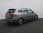 Mercedes-Benz B-klasse 180 Business Solution Trekhaak | Parkeerpakket met achteruitrijcamera | Stoelverwarming | Ledkoplampen. Inclusief 24 maanden MB Certified garantie voor Europa.