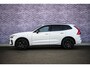 Volvo XC60 2.0 T6 Plug-in hybrid AWD Plus Black Edition | Gratis Trekhaak | 360 camera | Schuif- / Kanteldak | Head Up display | Getint glas | Adaptive Cruise Control |