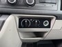 Volkswagen Transporter Kombi 2.0 TDI L1H1 Euro 6 Airco Cruise Trekhaak Parkeerhulp voor en achter Personenbus Kombi Combi 8 persoons Automaat DSG 1e eigenaar ex Overheid