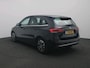 Mercedes-Benz B-klasse 180 Business Solution Ledkoplampen |  Parkeerpakket met achteruitrijcamera | Stoelverwarming | Licht- en zicht pakket | Elektrisch inklapbare buitenspiegels. Inclusief 24 maanden MB Certified garantie voor Europa.
