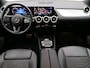 Mercedes-Benz B-klasse 180 Business Solution Ledkoplampen |  Parkeerpakket met achteruitrijcamera | Stoelverwarming | Licht- en zicht pakket | Elektrisch inklapbare buitenspiegels. Inclusief 24 maanden MB Certified garantie voor Europa.